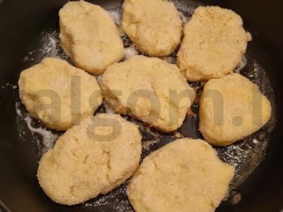 Bulvių kotletai džiūvėsėliuose Žingsnis 4