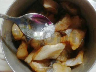 Žuvis alaus tešloje Žingsnis 1