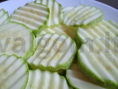 Marinuoti cukinijos Žingsnis 1