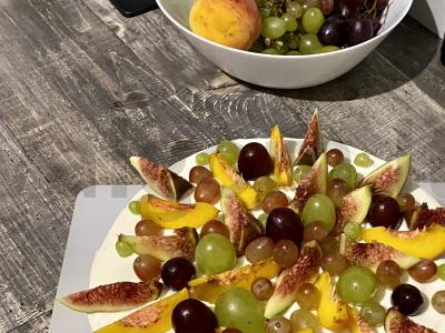 Tortas „Pankėkas“ su šviežiais vaisiais ir kremu sūriu Žingsnis 3