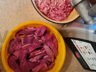 Mantai su kalendra iš kiaulienos ir jautienos Žingsnis 1