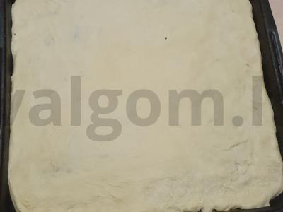 Pica su pesto padažu ir krevetėmis Žingsnis 1