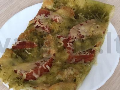 Pica su pesto padažu ir krevetėmis pagrindine nuotrauka