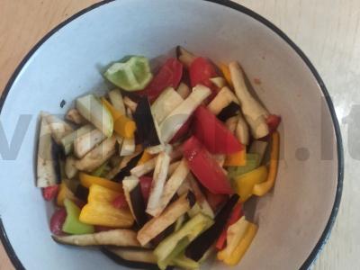 Orkaitėje kepti daržovės su Dijon garstyčių padažu Žingsnis 4