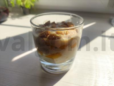 Švelnus desertas stiklinėje su mango ir raugintu pienu Žingsnis 5