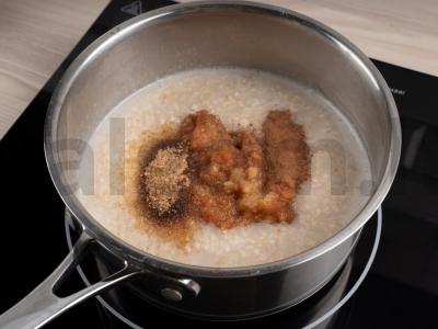 Avižinė košė su obuolių tyre pieno pagrindu Žingsnis 1