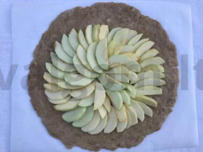 Vegetariška galeta su obuoliais ir prieskoniais Žingsnis 3