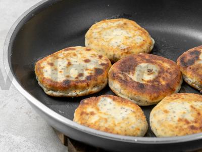 Sūrio blynai su aguonomis Žingsnis 2