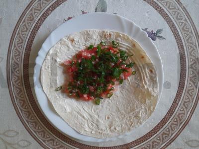 Lavašas su pomidorais, sūriu ir dešra Žingsnis 3