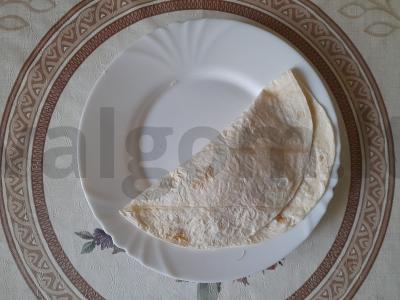 Lavašas su pomidorais, sūriu ir dešra Žingsnis 6