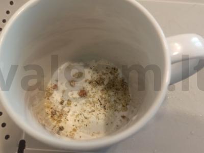 Vištiena, troškinta grietinės padaže Žingsnis 2