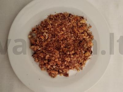 Makaronai su vištienos filė grietinėlės padaže ir riešutų bei graikinių riešutų kepure Žingsnis 2