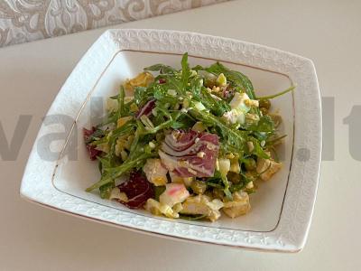 Salotas „Pavasaris lėkštėje“ pagrindine nuotrauka