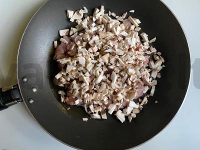 Kruasanai „Federio“ su vištienos filė ir grybais Žingsnis 3