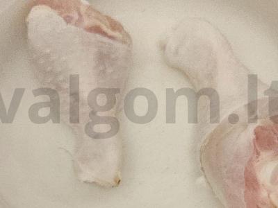 Makaronai „Mastya“ su pomidorais ir pipirais Žingsnis 1