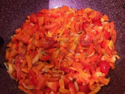 Makaronai „Mastya“ su pomidorais ir pipirais Žingsnis 4