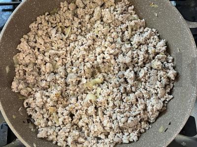 Rudais pyragėliai su mėsa Žingsnis 3