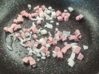 Troškinta kopūstai su dešra Žingsnis 2