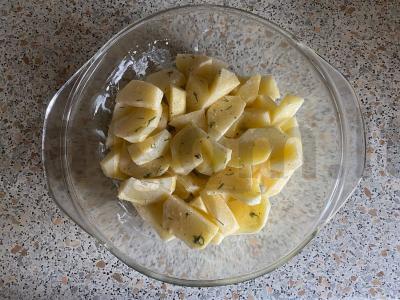 Kaimiškas bulvių patiekalas su grietine ir prieskoniais Žingsnis 9