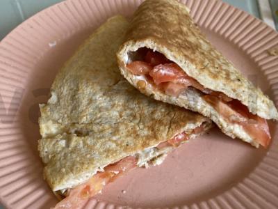 Avižų blynas su raudonąja žuvimi pagrindine nuotrauka