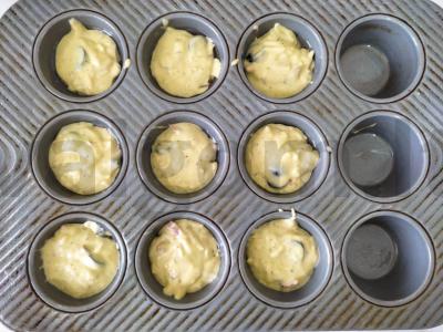 Namų keksiukai su limonu, anakardžiais ir dešra Žingsnis 3