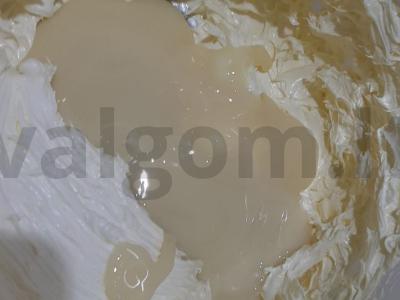 Labai skanus kremas, kuris tinka bet kokiam desertui Žingsnis 3