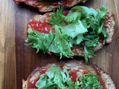 Lengvi dietiniai sumuštiniai su kiaušiniu Žingsnis 2