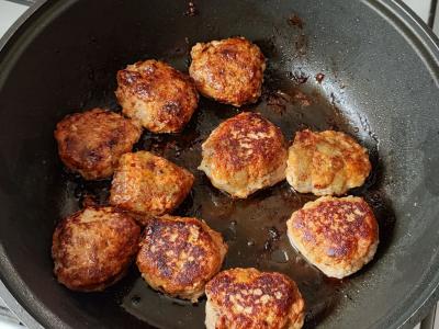 Sultingi kalakutienos kotletai Žingsnis 2