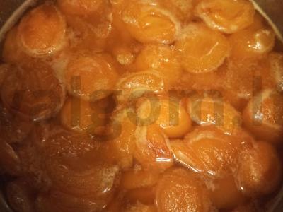 Abrikosų uogienė be odelės Žingsnis 2