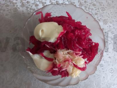 Burokėlių ir česnako užkandis su majonezu Žingsnis 3