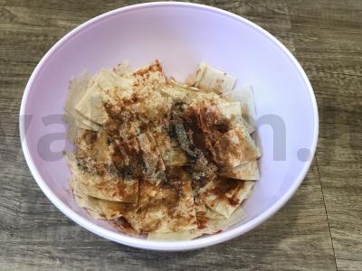 Traškūs iš plono armėniško lavašo Žingsnis 4