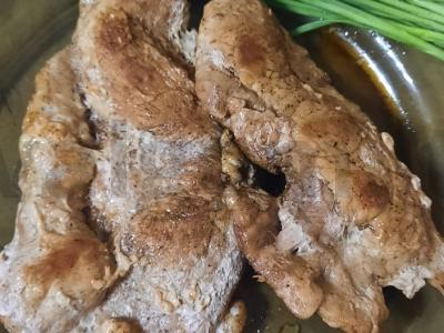 Švelnus ir sultingas šnicelis pagrindine nuotrauka