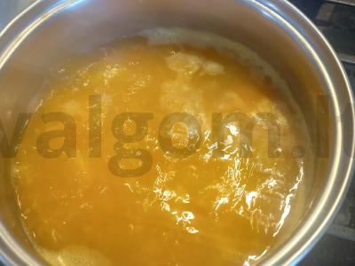 Moliūgų sriuba su česnaku ir žolelėmis Žingsnis 2