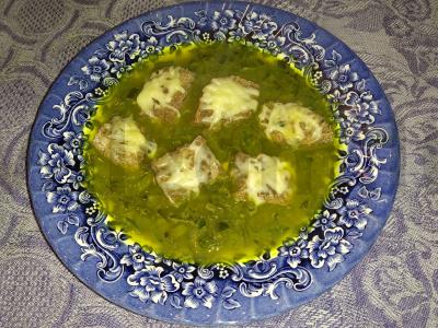 Porožinis svogūnų sriuba pagrindine nuotrauka