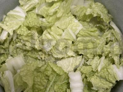 Skanus salotas su vištiena Žingsnis 2