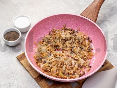 Žiedinių kopūstų sriuba-pyragas su grybais Žingsnis 1