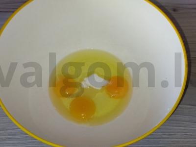 Ploni blynai su pienu pagal močiutės receptą Žingsnis 1