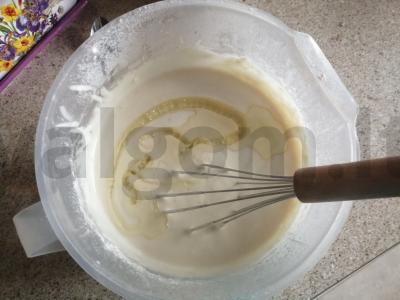 Blynai be kiaušinių ant rūgštaus pieno Žingsnis 5