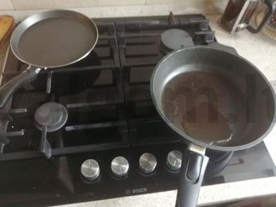 Blynai be kiaušinių ant rūgštaus pieno Žingsnis 6