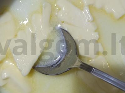 Greitas tortas iš vaflinių lakštų Žingsnis 2