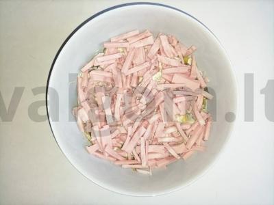 Salotas „Baltasis princas“ su kumpiu ir pievagrybiais Žingsnis 2