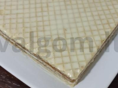 Greitas tortas iš vaflinių lakštų pagrindine nuotrauka