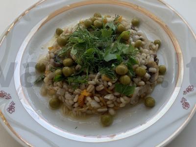 Perlovka su grybais pagrindine nuotrauka