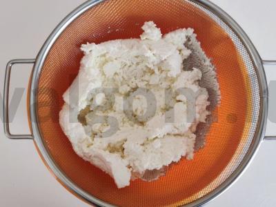 Skani varškės velykų pyragas su pistacijomis Žingsnis 1