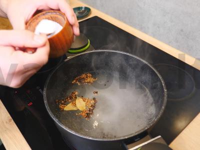 Marinuoti šampinjonai su čili pipirais Žingsnis 2