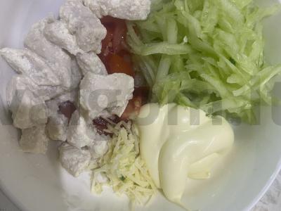 Šiltas vištienos krūtinėlės ir daržovių salotas Žingsnis 5