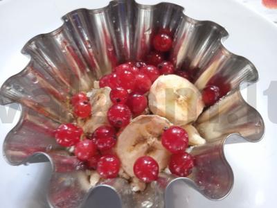 Raudonųjų serbentų ir bananų krambolas Žingsnis 3