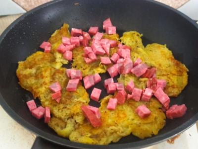 Omletas su bulvėmis ir dešra Žingsnis 5
