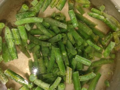 Kiaušinienė su pupelėmis ir pomidorais Žingsnis 2