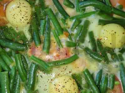 Kiaušinienė su pupelėmis ir pomidorais Žingsnis 4